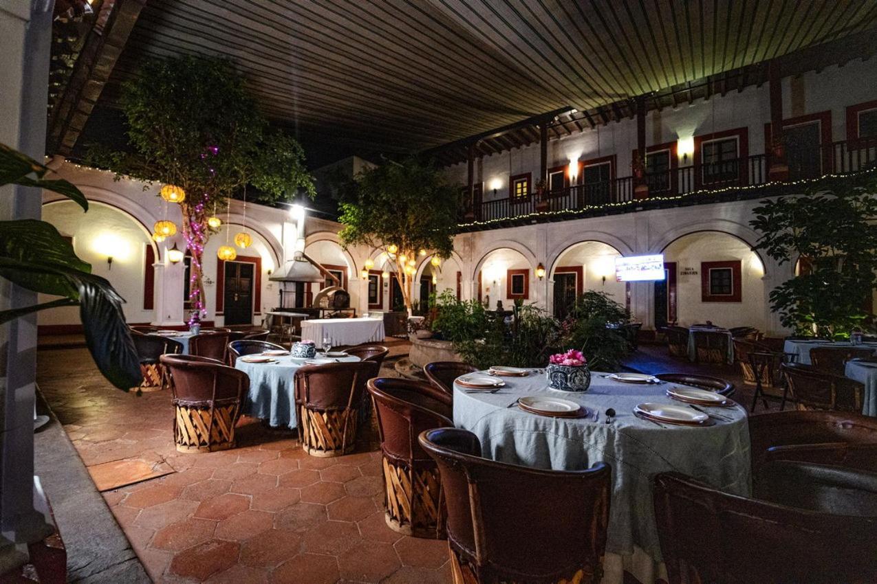 ホテル ベスト ウェスタン プラス ポサダ デ ドン バスコ パツクアロ エクステリア 写真 Restaurant in the hotel