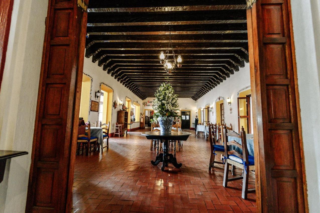 ホテル ベスト ウェスタン プラス ポサダ デ ドン バスコ パツクアロ エクステリア 写真 Interior of the hotel